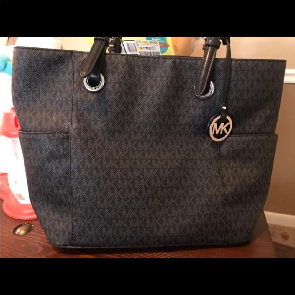 Michael Kors Jet Set Tote